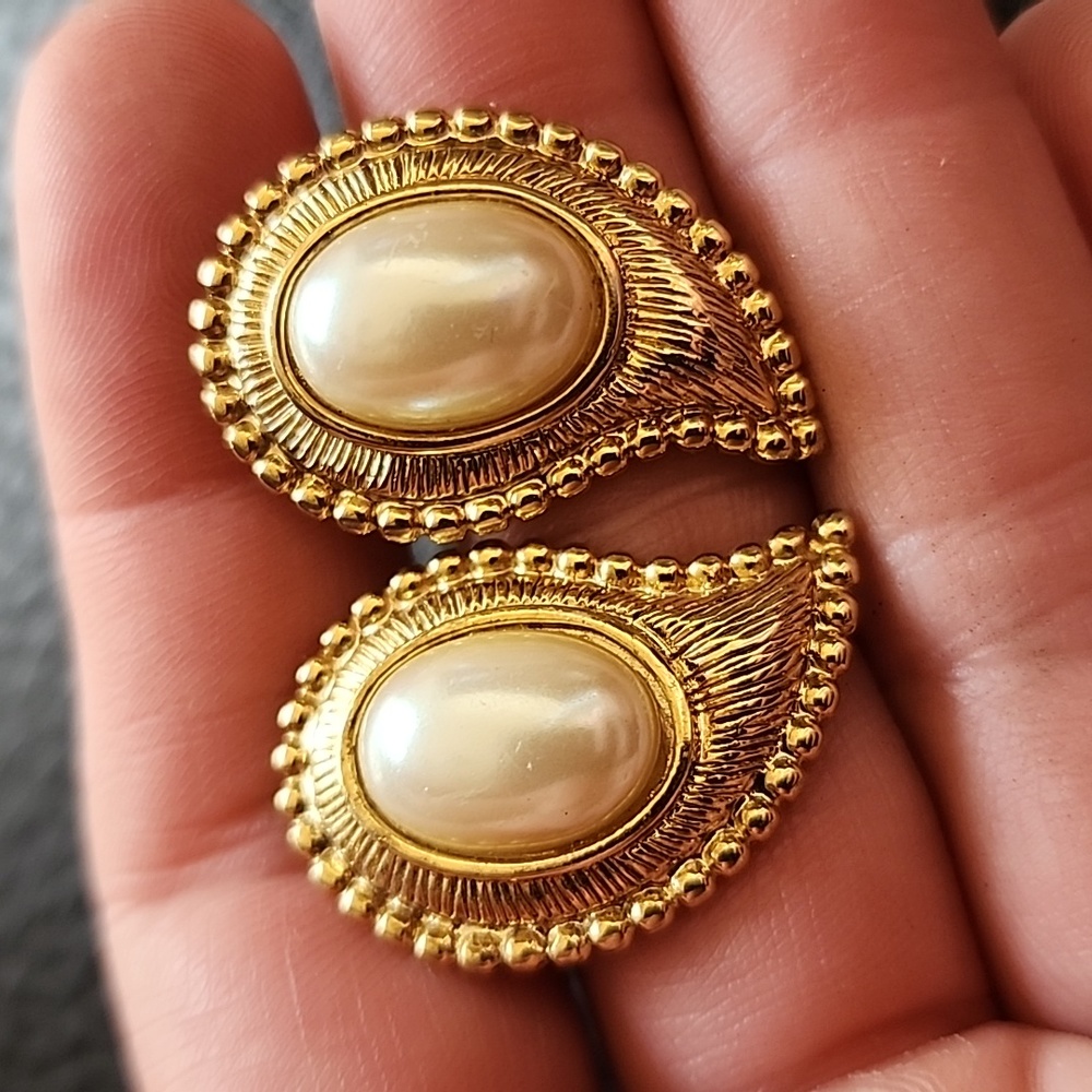 VTG M.JENT earrings